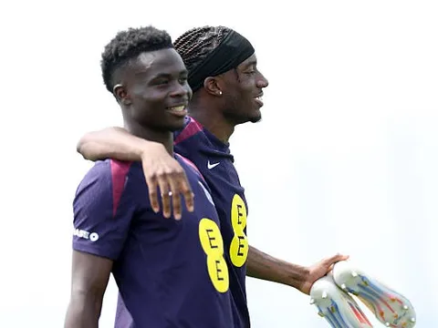 Thời cơ vàng để Madueke soán ngôi Saka tại tuyển Anh