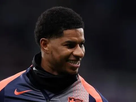 Raphinha chấn thương mở ra cơ hội cho Rashford tại Barcelona