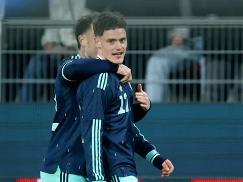 Arne Slot cần học Nagelsmann cách kích hoạt Florian Wirtz