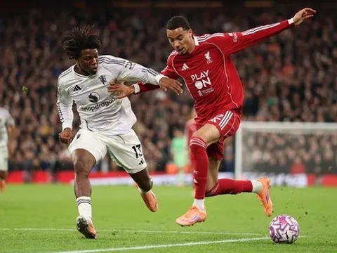 Trận Man Utd vs Liverpool diễn ra vào khung giờ vàng cho fan Việt