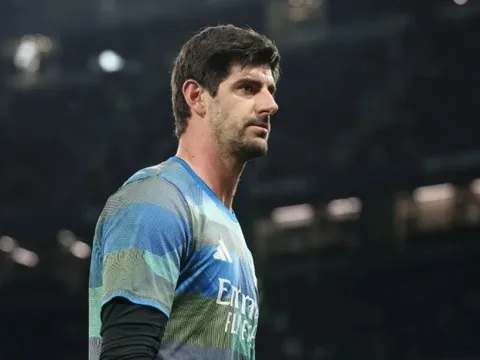 Real Madrid nhận đòn giáng mạnh từ chấn thương của Courtois