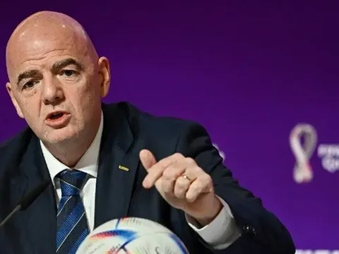 FIFA sẽ cấm người chuyển giới thi đấu ở môn bóng đá nữ