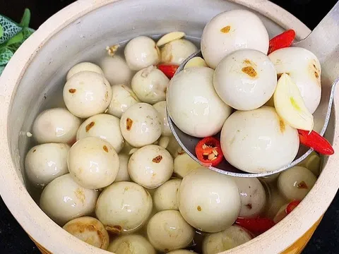 5 người tuyệt đối không nên ăn cà muối