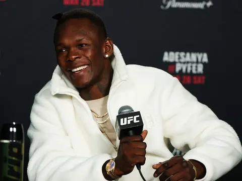 Adesanya và Pyfer vượt ải cân ký: Tâm điểm UFC Seattle nóng bỏng trước giờ G