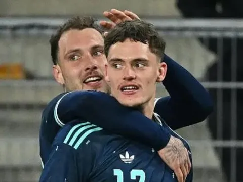 Tại sao Florian Wirtz rực sáng ở tuyển Đức nhưng mờ nhạt tại Liverpool?