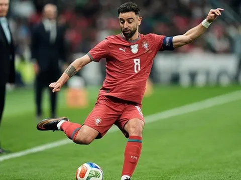 Ép sân toàn diện, Bồ Đào Nha hòa bế tắc trước Mexico