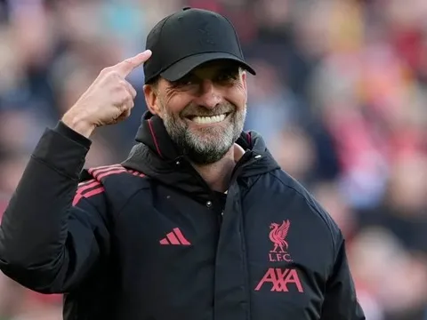 60.000 khán giả bùng nổ ngày Jurgen Klopp trở lại Anfield