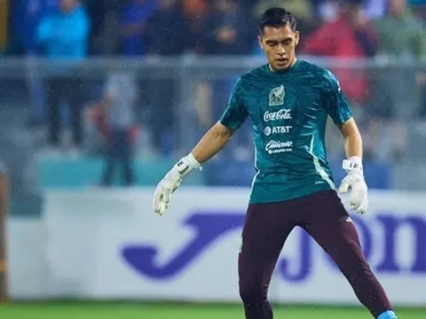 CĐV Mexico gây phẫn nộ vì lăng mạ thủ môn nhà