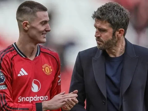 Giải mã sự bùng nổ của Sesko dưới bàn tay Michael Carrick