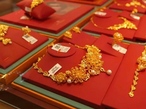 Giá vàng hôm nay (29-3) tăng phi mã: Chuyên gia cảnh báo điều gì?