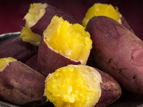 Thường xuyên ăn khoai lang luộc vào bữa sáng, cơ thể có 5 thay đổi lớn