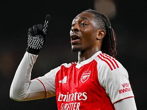 Arsenal đón Eze trở lại ở đại chiến Man City