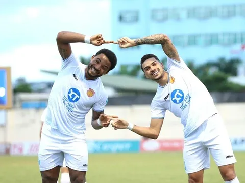 Lần đầu Việt Nam và Malaysia đọ sức bằng sao nhập tịch