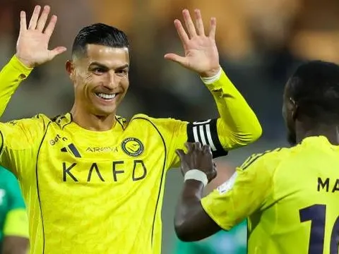 Khỏi chấn thương gân kheo, Ronaldo chốt ngày tái xuất