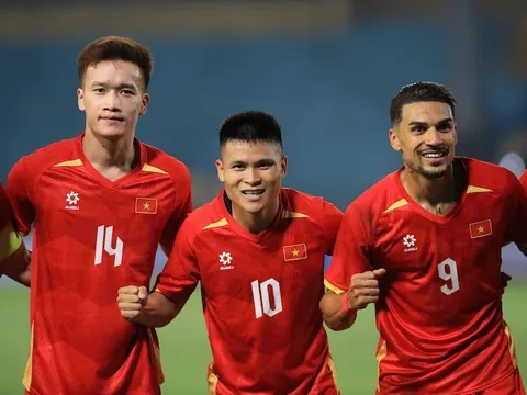 Soi trận Việt Nam vs Malaysia: Chờ đợi song tấu Xuân Son - Hoàng Hên tỏa sáng