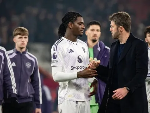 Ayden Heaven bác bỏ chỉ trích nhắm vào Michael Carrick