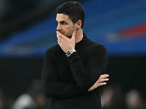 Lineker bóc mẽ Arteta dùng lại bài của Sir Alex