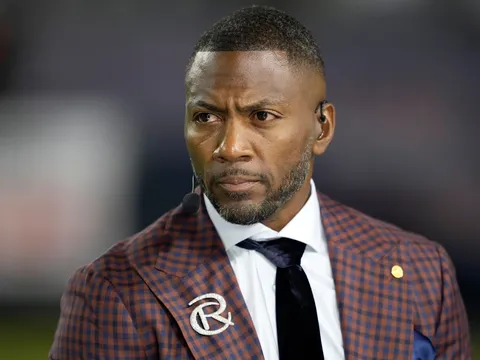 Lương võ sĩ MMA: Góc nhìn từ NFL và một thực tại khó thay đổi