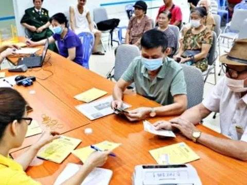 Trợ cấp hưu trí xã hội 500.000 đồng/tháng cho người từ đủ 60 tuổi trở lên: Vì sao chưa thể triển khai?