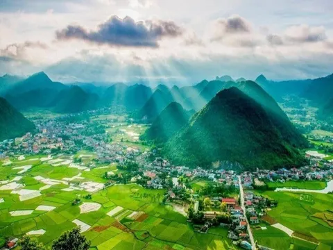 Tỉnh nào lạnh nhất Việt Nam, là nơi “canh giữ biên cương” ở miền Bắc? Nơi đâu một con gà gáy ba nước cùng nghe?