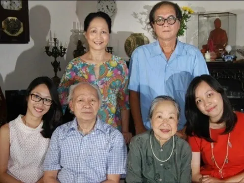 Nam NSƯT từng làm nghề kế toán, tham gia "tuyến lửa" ở Quảng Trị, gả 2 ái nữ tài sắc cho 2 anh em ruột