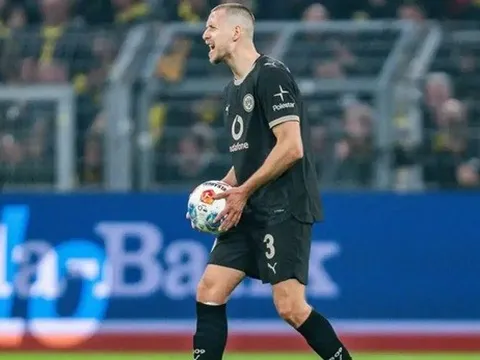 Man Utd và Atletico Madrid nhắm trụ cột hàng thủ Dortmund