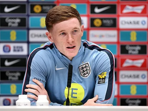 Romano hé lộ danh sách mục tiêu tuyến giữa của Man Utd