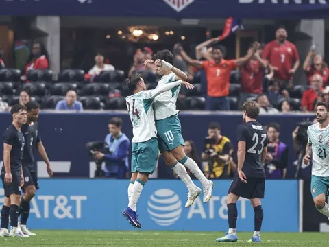 Bruno Fernandes rực sáng giúp Bồ Đào Nha hạ Mỹ