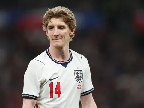 Newcastle định giá dàn trụ cột 100 triệu bảng trước sự quan tâm của Arsenal