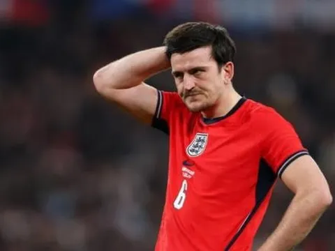 Bị xếp dự bị, Maguire có lời đáp trả hoàn hảo gửi HLV Tuchel