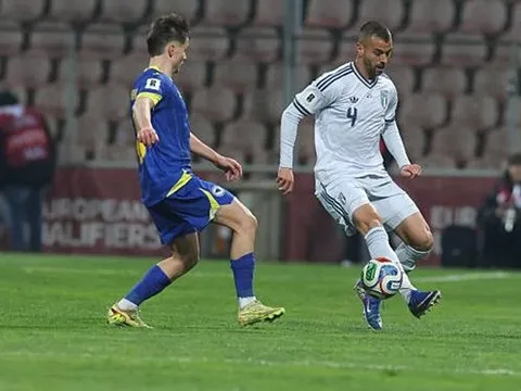 Spinazzola bật khóc xin lỗi người hâm mộ sau thất bại của Ý