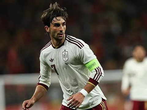 Vì sao Ferran Torres đáng để Man United tranh giành?