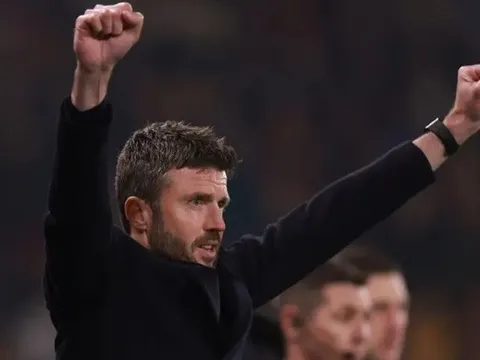 Sự điềm tĩnh của Carrick giúp MU tìm lại ánh sáng Champions League