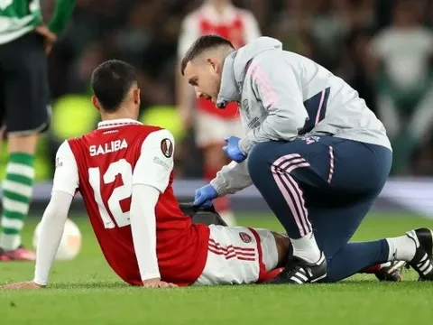 Arsenal và bóng ma chấn thương trước ngưỡng cửa lịch sử