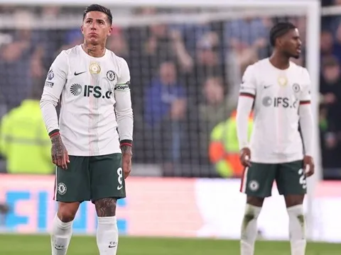 Mikel yêu cầu Enzo Fernandez rời Chelsea nếu không hạnh phúc