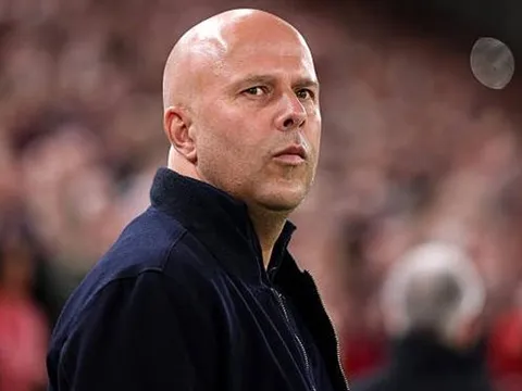 Tháng 4 định đoạt tương lai của Arne Slot tại Liverpool