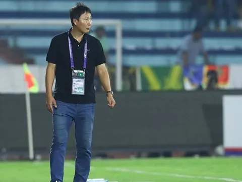 Tuyển Việt Nam gây bất ngờ bằng lối chơi tấn công phủ đầu