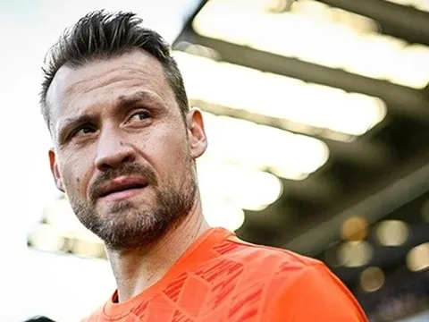 Cựu thủ môn Liverpool giải nghệ để nhậm chức tại LĐBĐ Bỉ