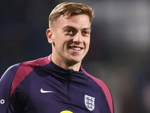 Bị tuyển Anh ngó lơ, sao Chelsea được Ireland săn đón