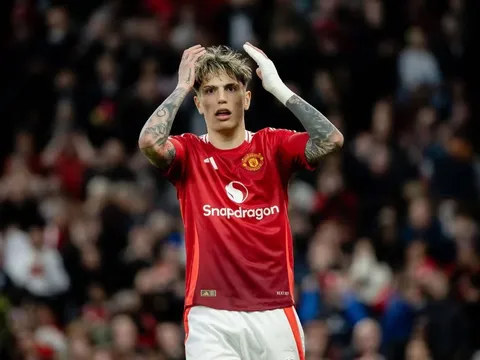 Thu 189 triệu bảng bán sao trẻ, MU kém xa Chelsea