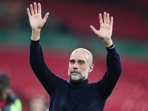 Pep Guardiola đợi đến cuối mùa để định đoạt tương lai
