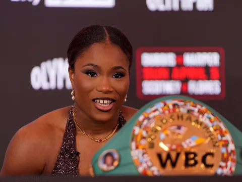 Caroline Dubois: 'Không muốn lãng phí thời gian', sẵn sàng chinh phạt Alycia Baumgardner và Mikaela Mayer