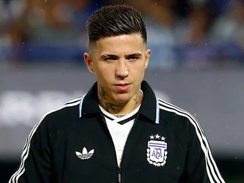 Chelsea tin việc bán Enzo Fernandez không là thảm họa