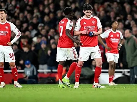 Arsenal cùng Chelsea cho thấy bóng đá đang dần xa rời người hâm mộ