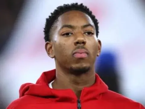 Arsenal thách giá cực khủng vụ Lewis-Skelly với Man Utd