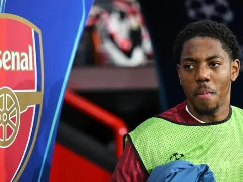 Vì sao Camavinga là lựa chọn tốt hơn Lewis-Skelly cho MU?