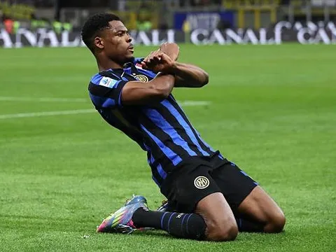 Tại sao Dumfries là thương vụ hoàn hảo cho Chelsea?