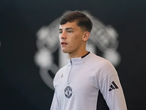 Ghi 8 bàn sau 9 trận, "Messi vùng Merseyside" lên đội một MU