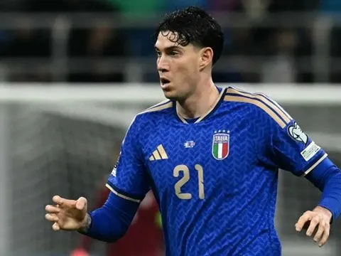 Huyền thoại Bergomi khuyên Bastoni rời Ý để đảm bảo an toàn