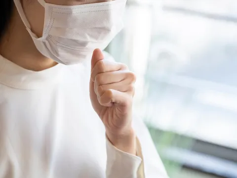 Bác sĩ cảnh báo: 3 thói quen tưởng vô hại lại khiến bạn “dính” cúm B nhanh chóng